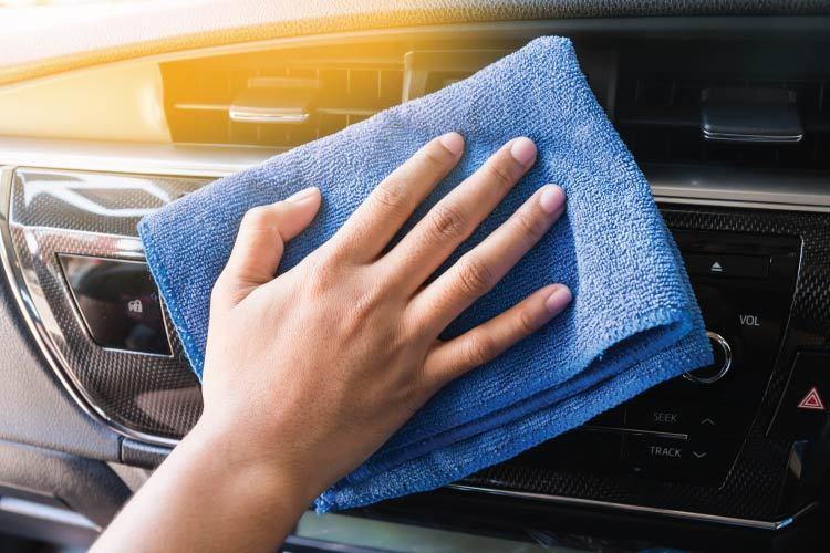 Best Microfiber Cleaning Cloths in 2021 (Buyer's Guide)